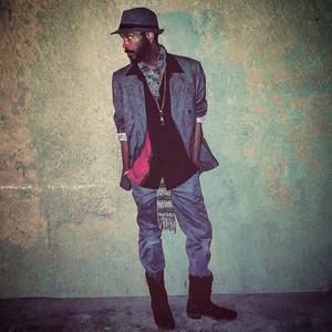 Meet your Posher, Devin